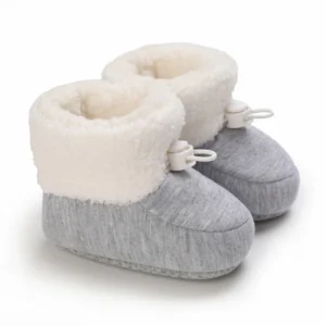 Bottine bébé grise doublée en peluche moelleuse