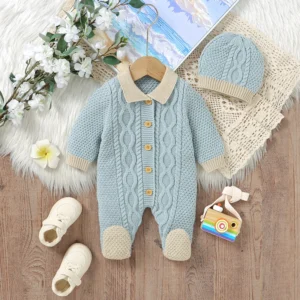 Combinaison bébé tricot bleu col beige et bonnet