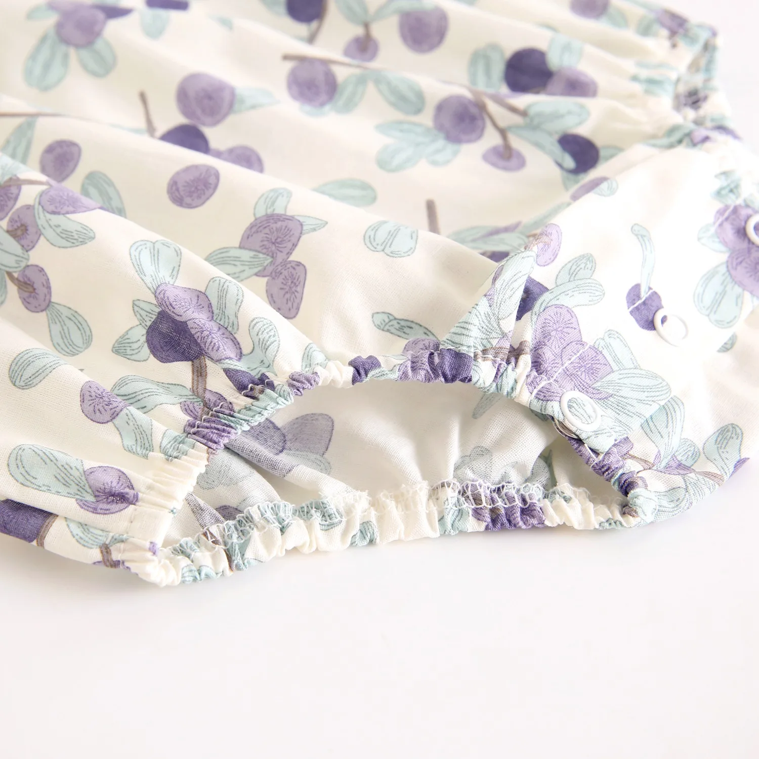 BodyBébé écru fleuri corail à volants en coton doux – Image 6