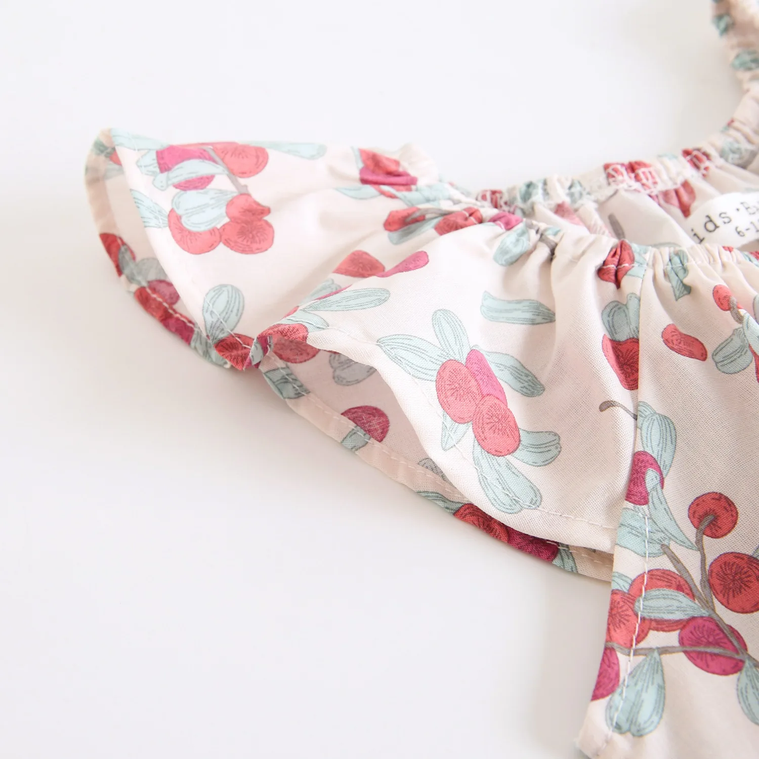 BodyBébé écru fleuri corail à volants en coton doux – Image 5