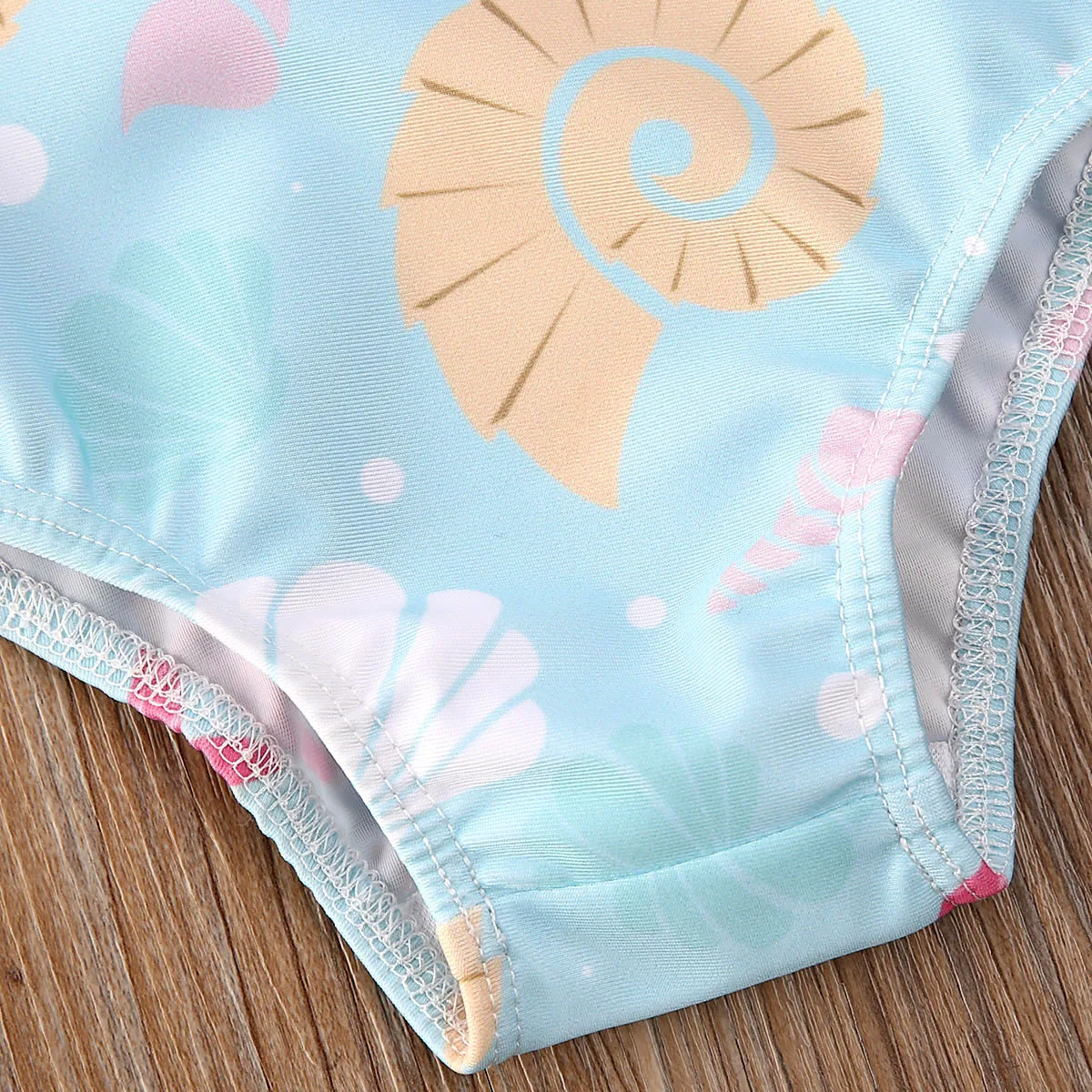 BodyBébé maillot coquillage dos nu à volants bleu ciel