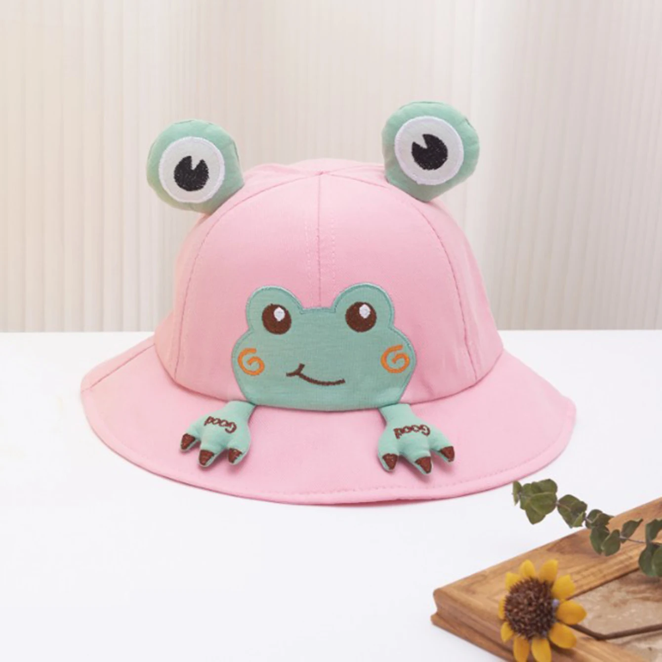 Chapeau bébé grenouille de soleil doux à large bord