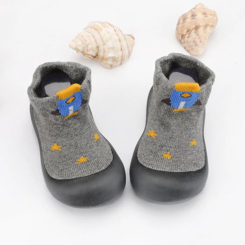 Chaussure bébé premiers pas semelle souple antidérapante
