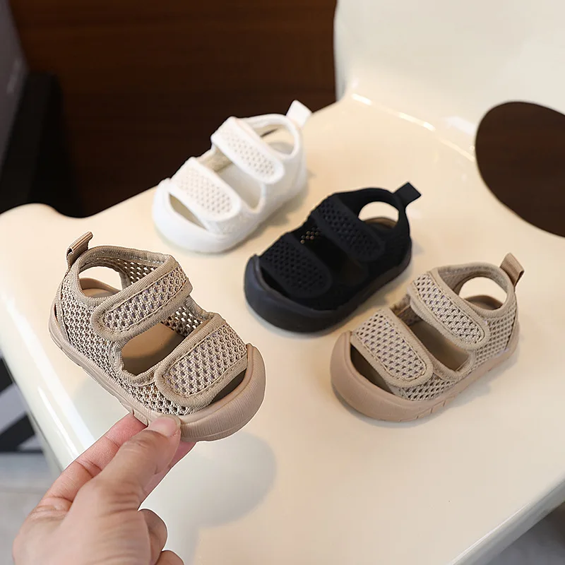 Sandales bébé à bout ouvert souples pour l'été