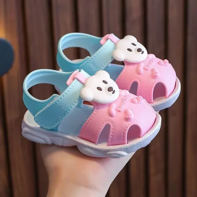 Chaussure bébé sandale souple antidérapante dessin animé