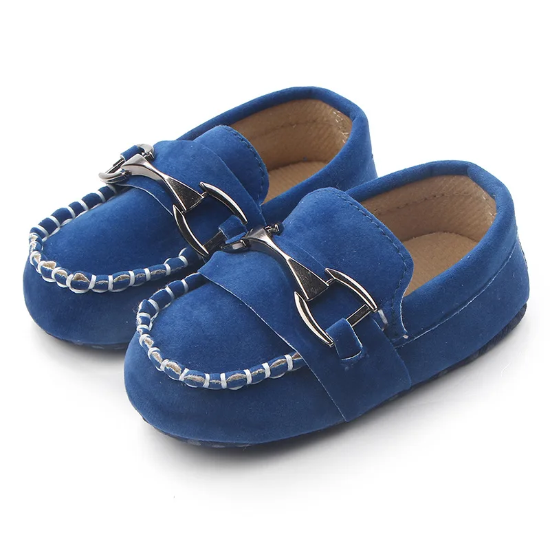 Chaussure bébé bleue souple antidérapante premiers pas